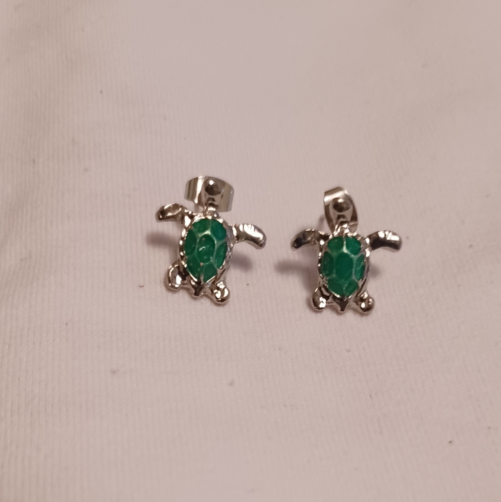Turtle Stud earrings